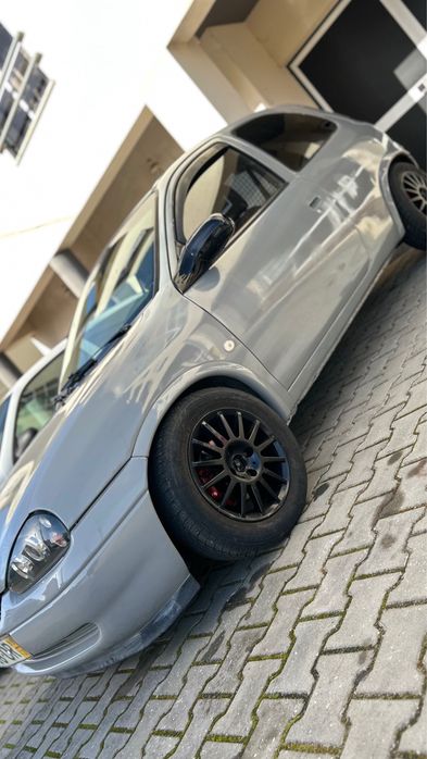 Vende-se jantes R14 4x100 sem pneus