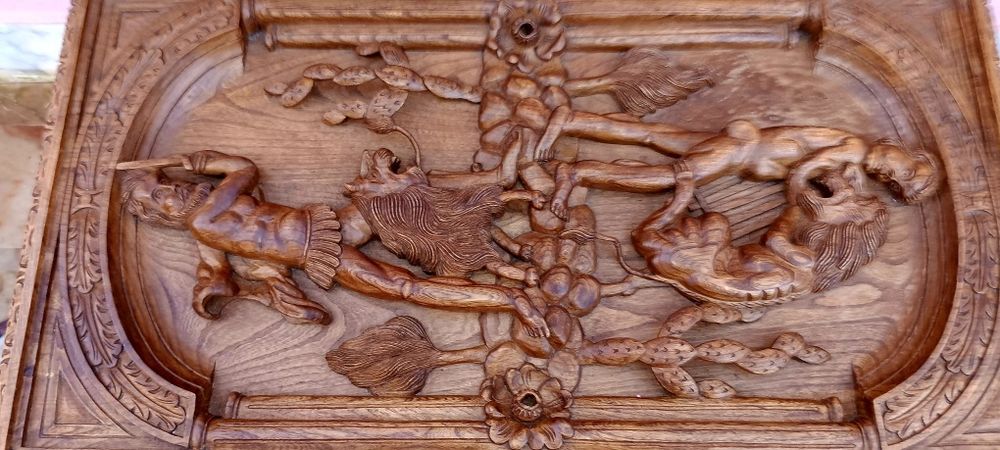 Mesa Antiga - Madeira Trabalhada Hércules