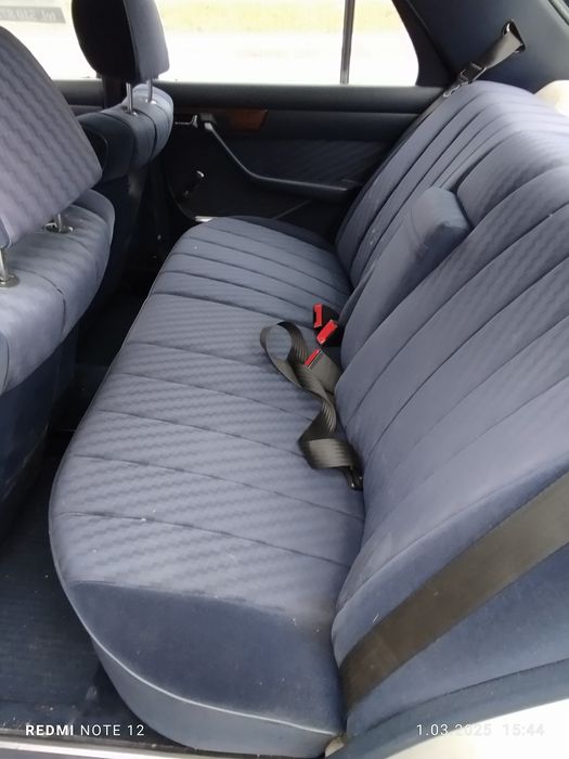 Mercedes W126 E280