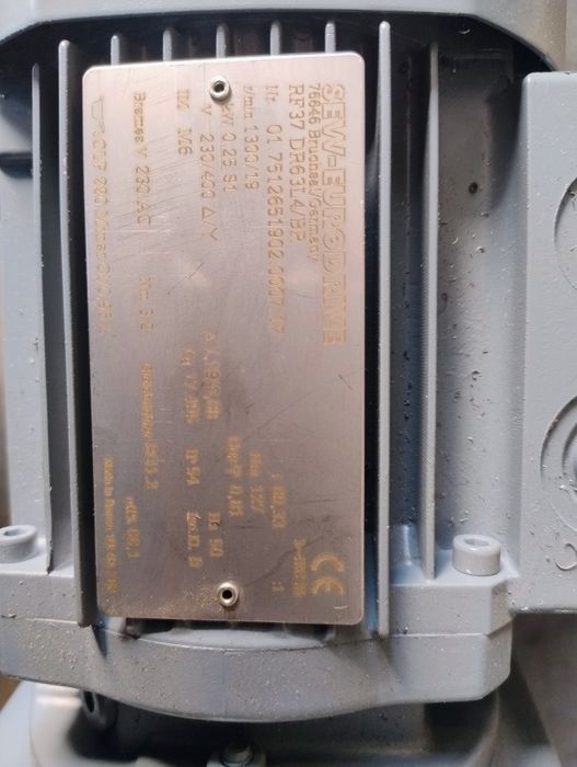 Sew reduktor RF37 DR63L4/BR Motoreduktor silnik przekladnia sev