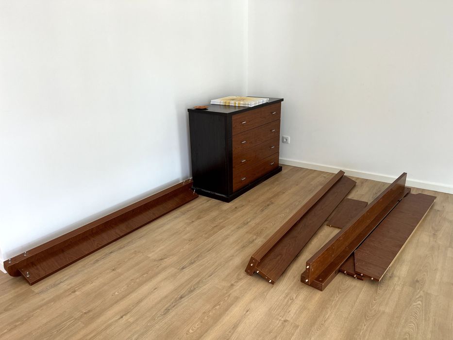 Móvel de quarto quase novo