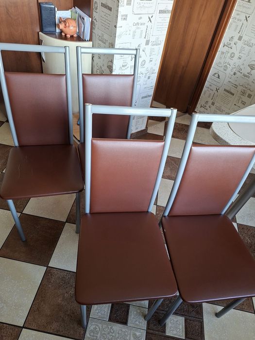 Krzesła 4 sztuki