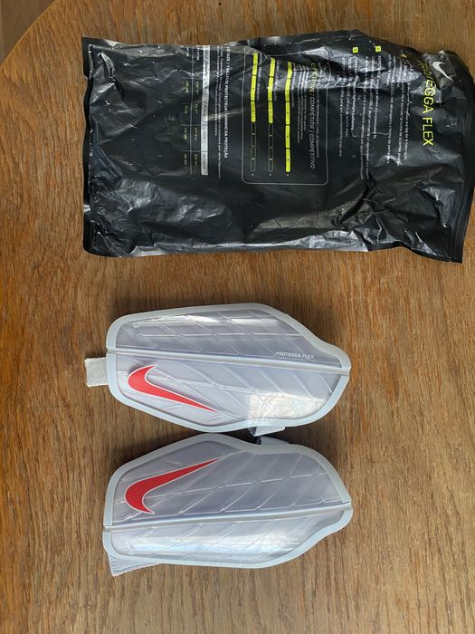 Ochraniacze nagolenniki Nike Protegga Flex L