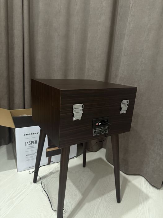 Програвач Crosley Jasper Turnable Walnut CR6236A-WA4