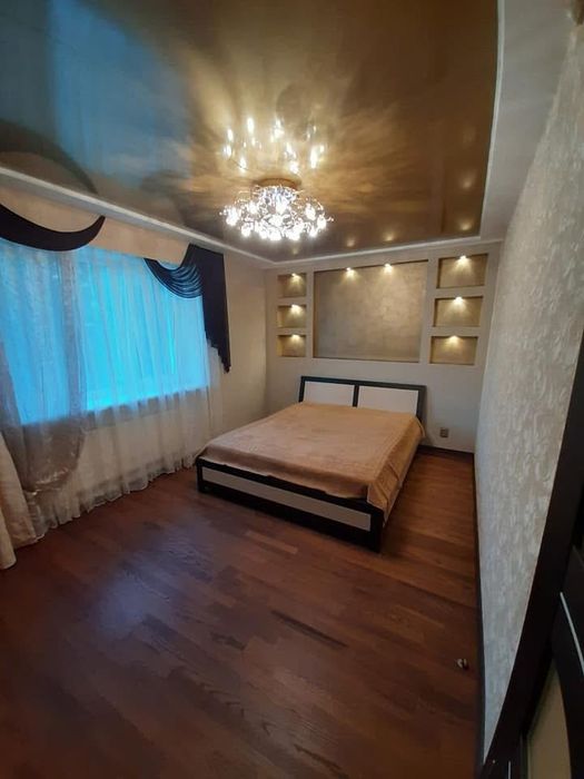 Продам квартиру, місто Кам'янське. Газове опалення, меблі, техніка