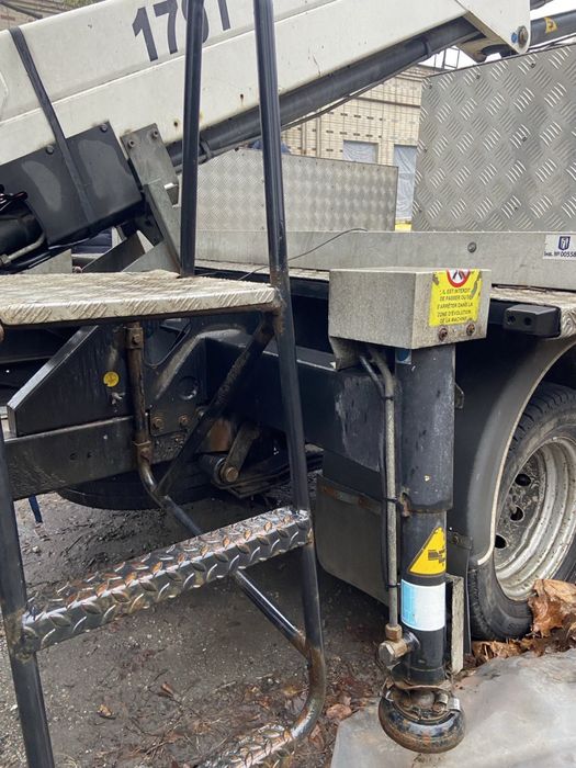 Вишка, Nissan Cabstar