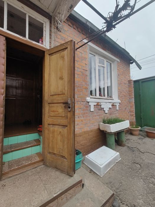 Сдам комнату в доме . Залютино. Оплата 2500 грн.