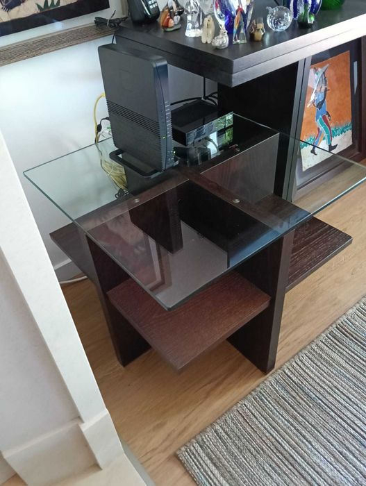 Mesa de Centro ou de Apoio, muito elegante