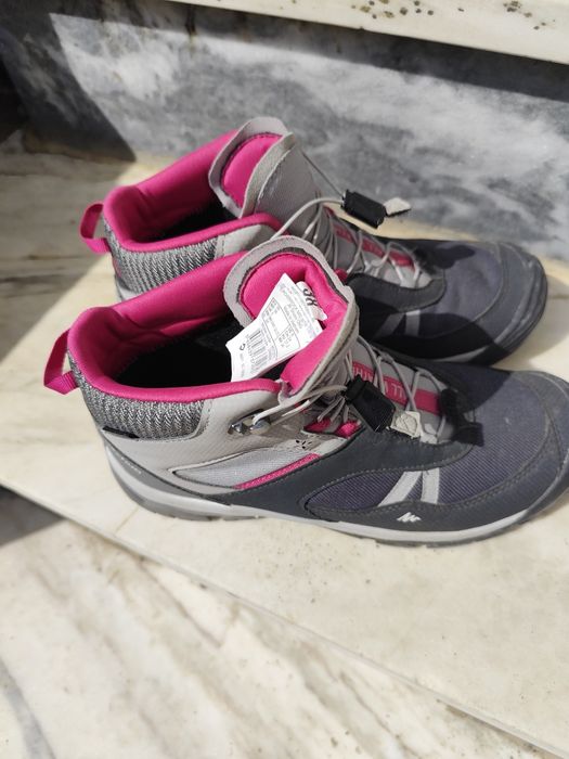 Quechua Crossrock Mid WTP versão impermeável e reforçada