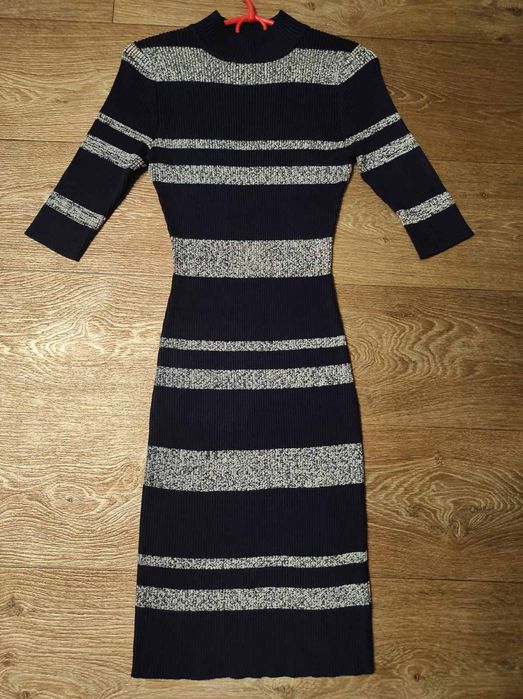 Тепла жіноча сукня