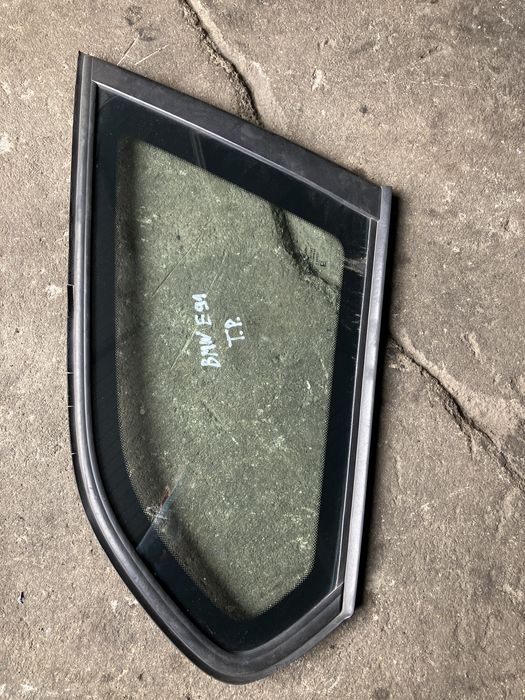 BMW E91 - szyba karoseryjna tył prawa