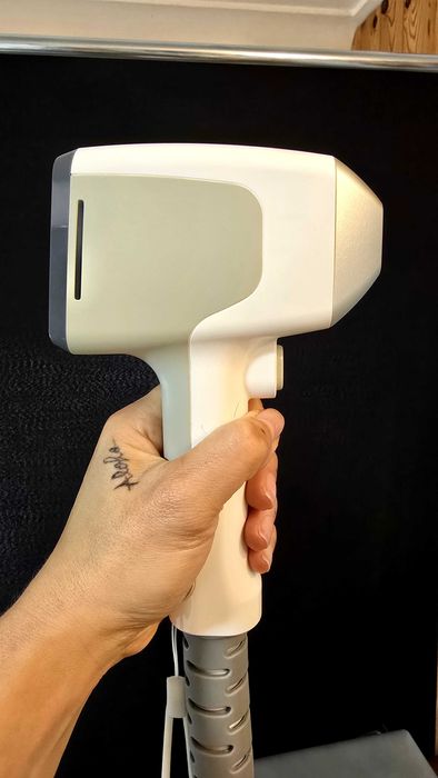 Alugo máquina depilação laser 4 ondas