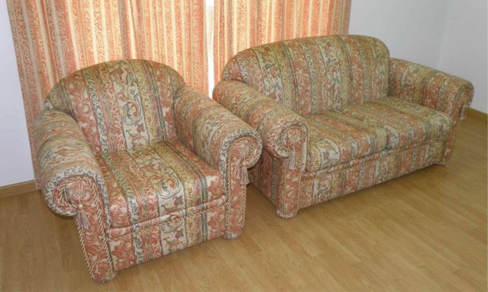 OPORTUNIDADE Conjunto - Sofá + Cortinado