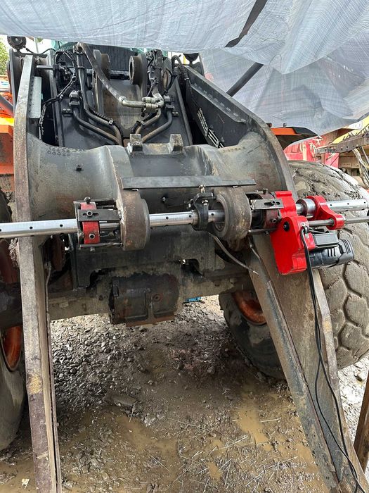 Tulejowanie Wytaczanie Regeneracja Otworów Koparek Serwis Mobilny Maszyn Regeneracja Siłowników Hydraulicznych Spawanie Usługi Wytaczarką Mobilną