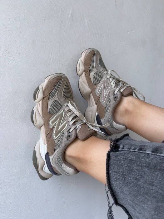 New Balance 9060 Brown V2