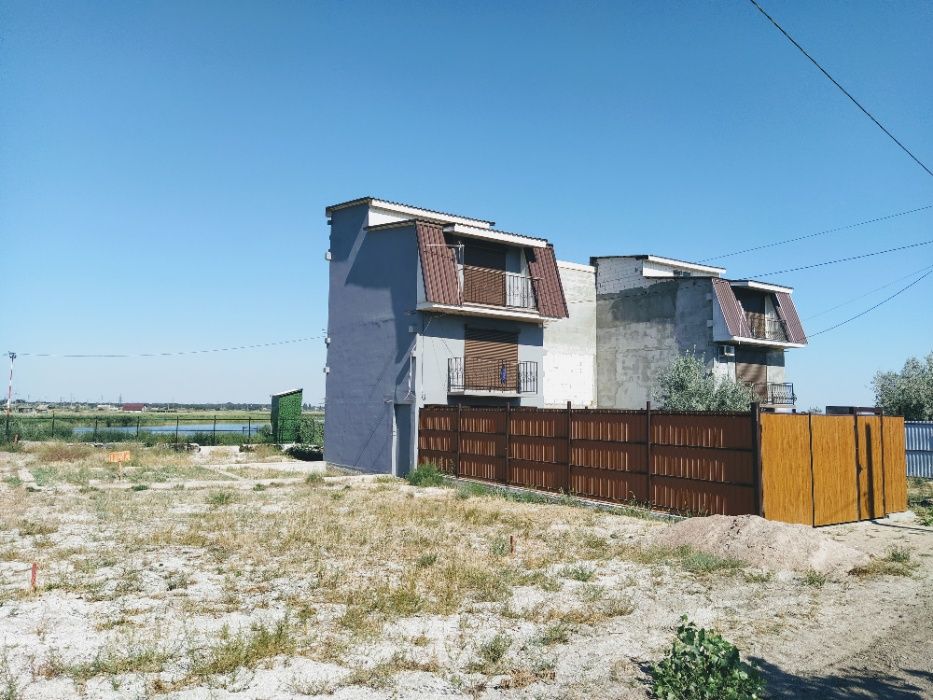 продам участок центр пгт Затока