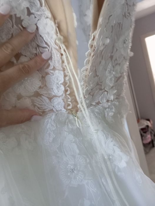 Piękna suknia ślubna