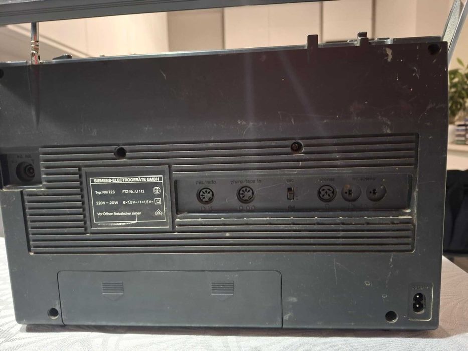 Radiomagnetofon Siemens  CLUB 723