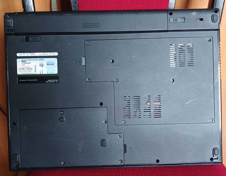 Ноутбук Dell Vostro 1710