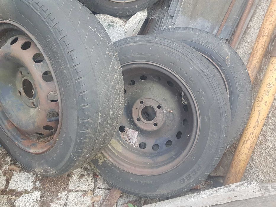 Jantes e pneus Renault Clio 2004