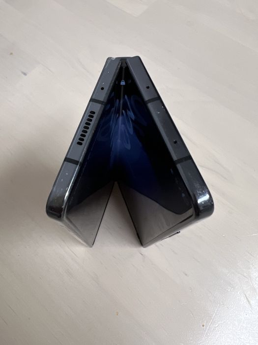 Samsung galaxy z fold 5 1TB 12GB