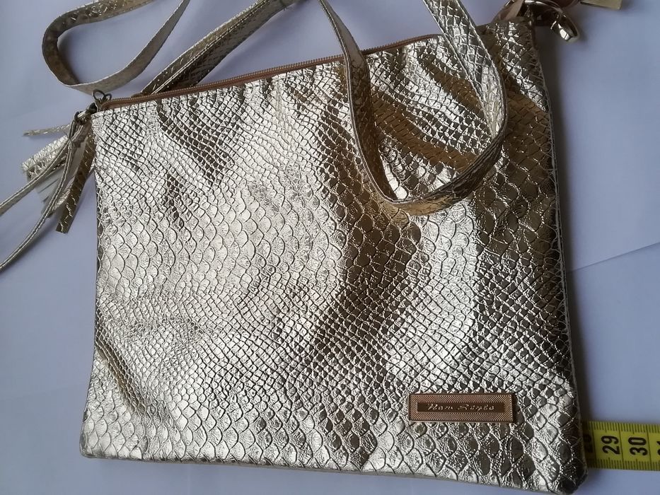 Женская золотая сумочка