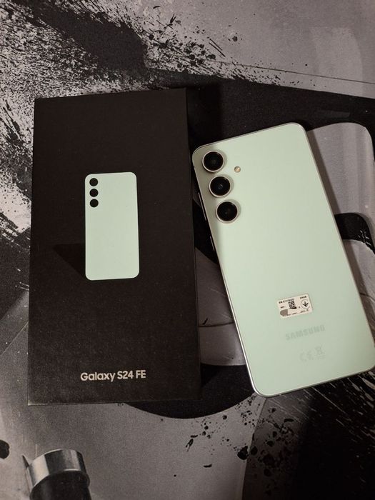 Samsung S24 FE 8/256Gb Mint на гарантії 1.5 роки