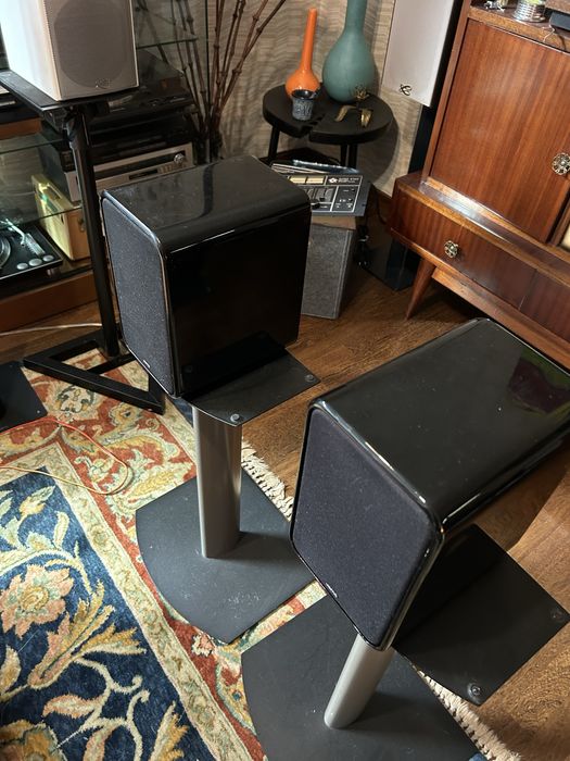 Colunas bookshelf Jamo S404,excelente som