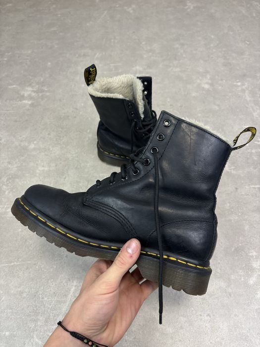 Czarne skorzane buty Dr. Martens 1460 Serena