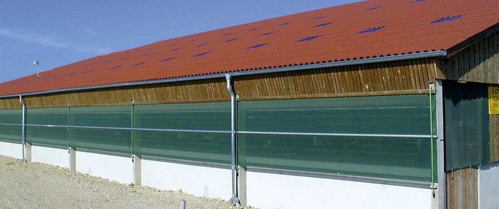 Siatka tkanina przeciwwiatrowa  2mx25mb Zatrzymuje około 90 % wiatru