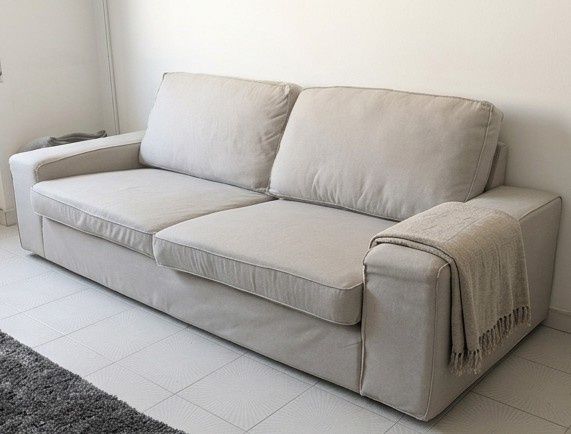 Sofá KIvik IKEA 3 lugares