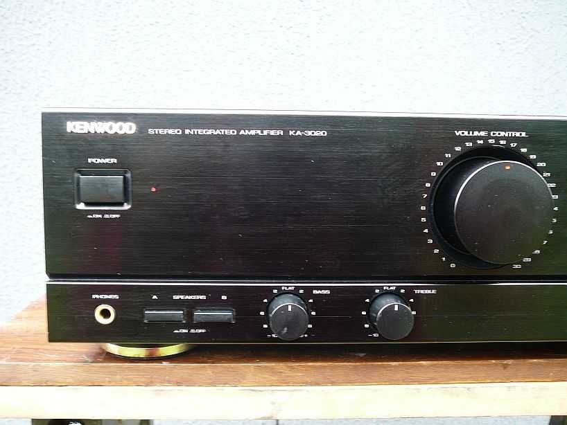 Wzmacniacz zintegrowany stereo KENWOOD KA-3020 2X50W