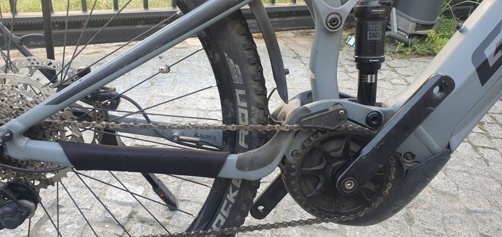 Elektryczny giant stance rozmiar xl