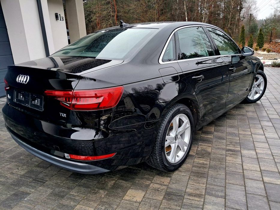 Audi A4 .B9 Sedan navi