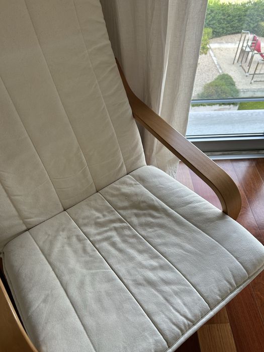 Cadeirão bege ikea