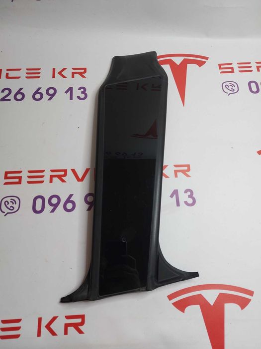В продаже! Стойка LH | RH с камерой  на Tesla Mode 3 18-23