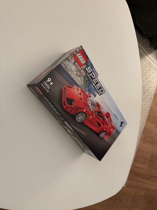 LEGO Ferrari F40