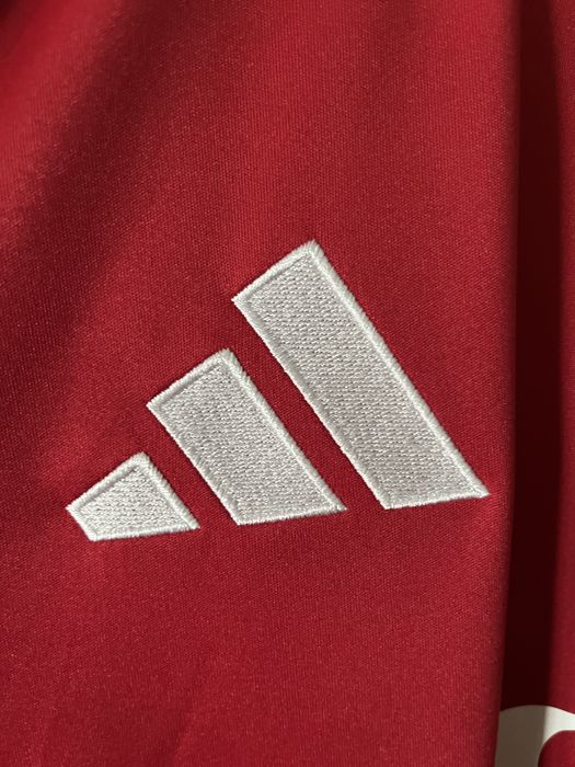 Camisola Manchester United Manuel Ugarte
