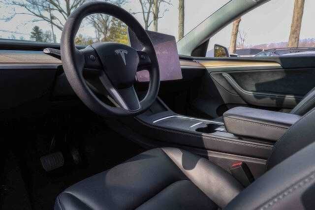 2025 Tesla Model Y Long Range