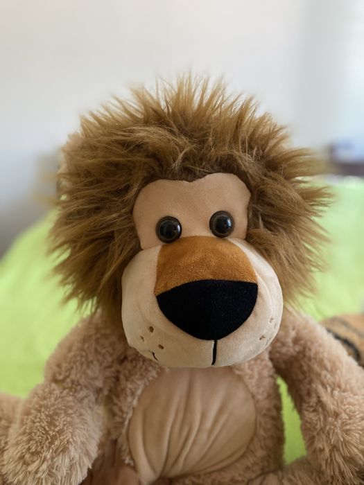Bonecos de Peluche leao e tigre