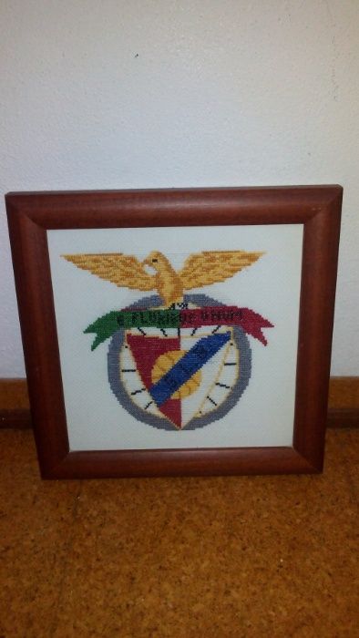 Quadro Bordado com moldura do Benfica (SLB)