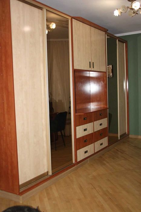 Продам 3-поверховий будинок в Березині 3449
