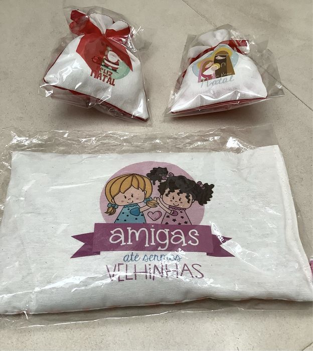 Almofada de aquecimento e 2 saquinhos perfumados