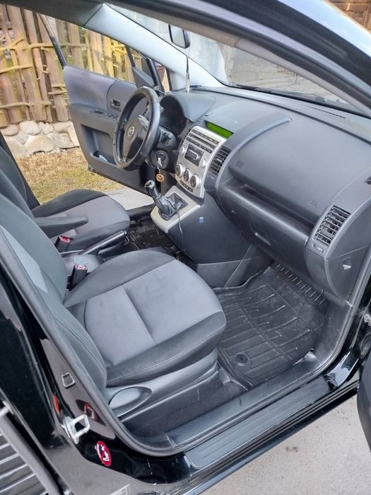 Продам автомобіль Mazda 5