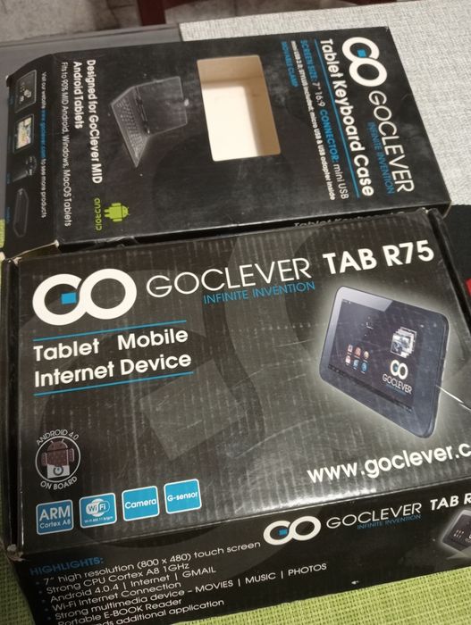 Tablet Goclever  z klawiaturą