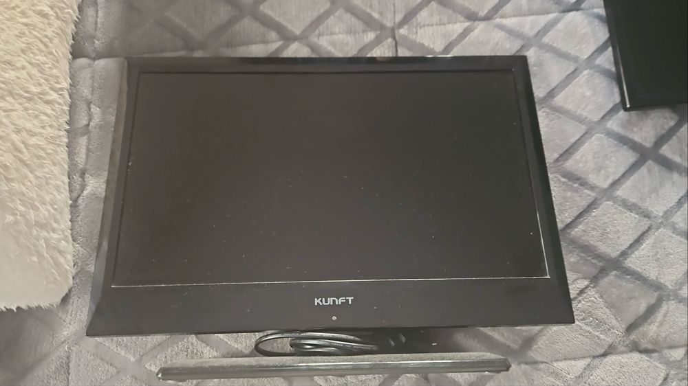 Kunft 22-inch TV425521521718743040