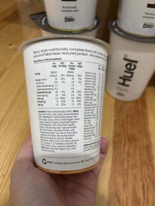 Macarrão instantâneo da HUEL - 400kcal por refeição