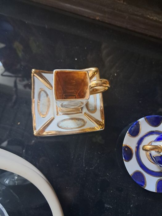 Varias chavenas miniaturas