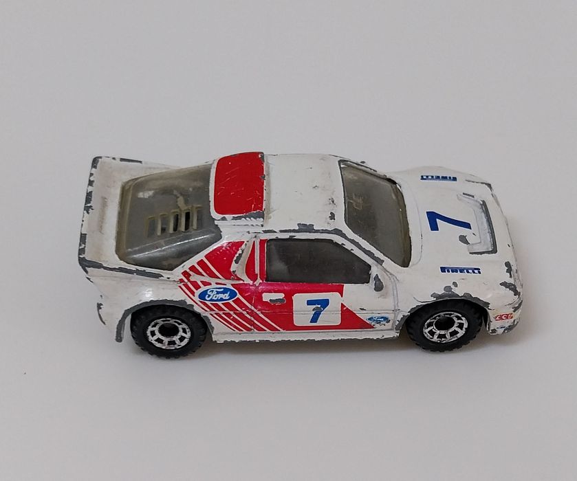 Miniatura Matchbox Ford Rs200