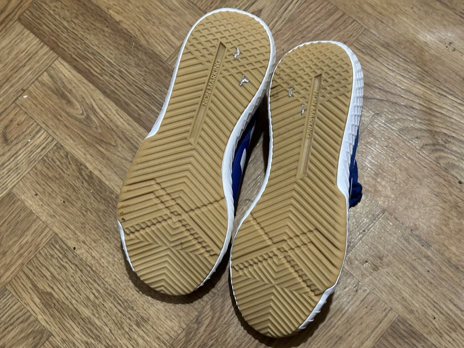 Кросівки фірми Adidas для хлопчика